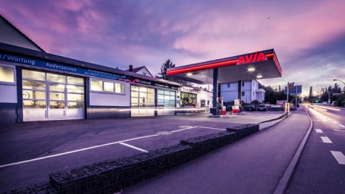 CarTech – Filiale Kernen, AVIA Tankstelle