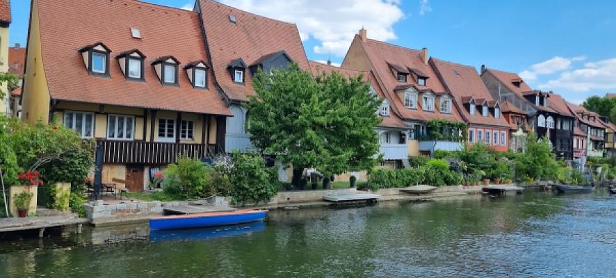 KÖHNE KAROSSERIE + FAHRZEUGBAU