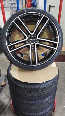 Stefan Kayser Reifen-Service-Station