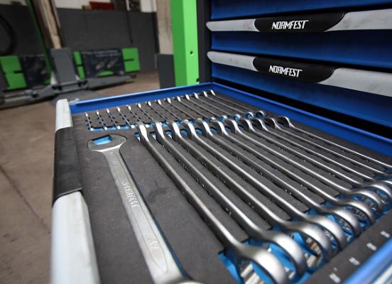 J. S. Automobiltechnik J. Schittkowski G.m.b.H. in Essen