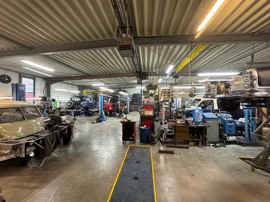 Bamfaste KFZ Technik Klassische Kraft&Nutzfahrzeuge Oldtimer Werkstatt