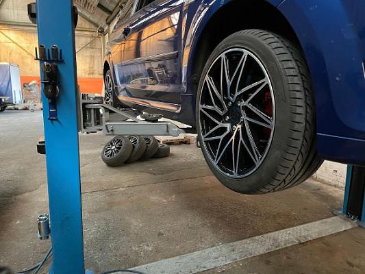 Reifenservice-Kucher