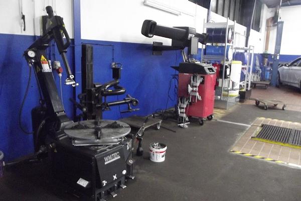 Reifen & Autoservice Enger GmbH