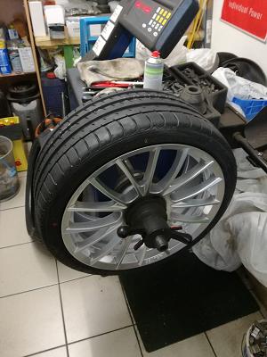 LÖFFLER REIFEN & KFZ TEILE