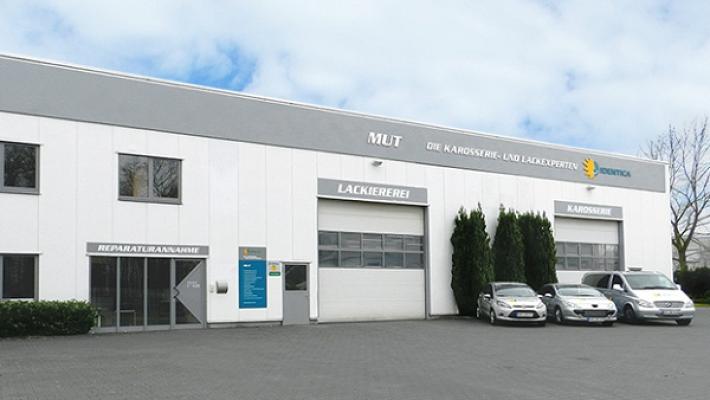 Mut Unfallinstandsetzung und Fahrzeuglackierung (Identica)
