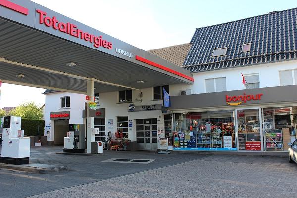 Kirsten GmbH - Werkstatt - Total-Tankstelle