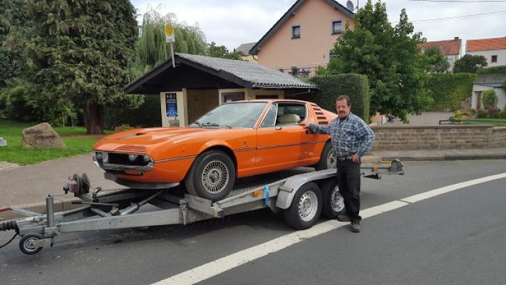 Automobile Schilt