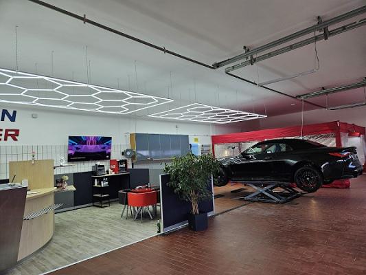 Wagen-Werker: Reifen, Punkt Lackierung/Spot-Repair, Detailing, Fahrzeugaufbereitung, Smart-Repair, Steinschutz PPF