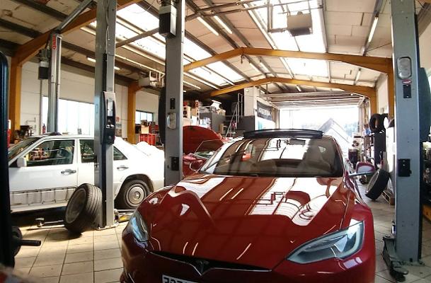 AUTO ELZER KFZ-Meisterbetrieb