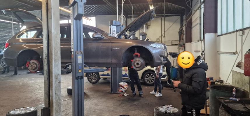 Autoselbsthilfewerkstatt Oststeinbek