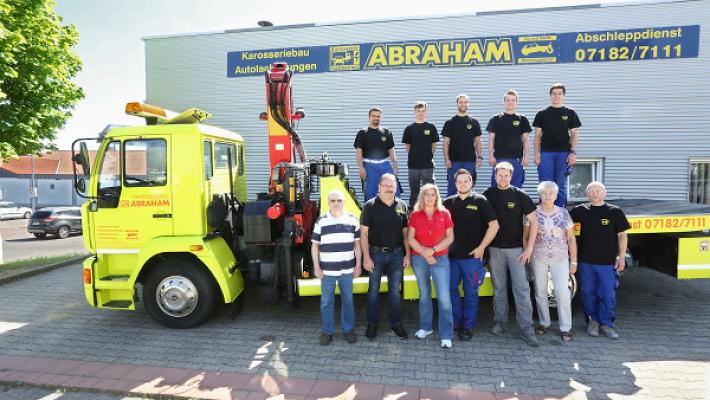 Karosseriebau Abraham Fahrzeuglackierung 24Stunden Abschleppdienst