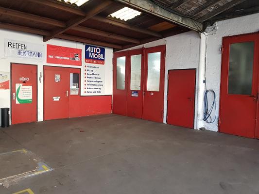 Reifen Herrmann & Didi’s Garage