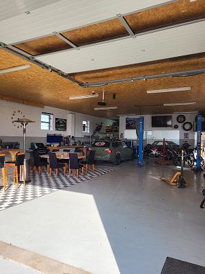 Thomsen's Garage