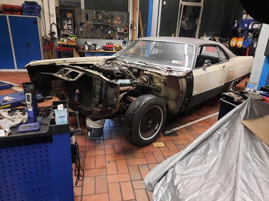 Sly’s Garage Erbringen