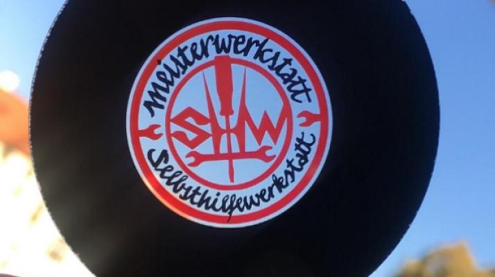 KFZ Service - Selbsthilfewerkstatt