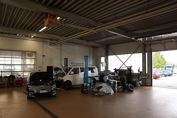 67ce550a79bf3