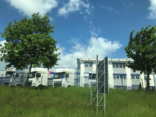 Fahrzeug-Center GmbH