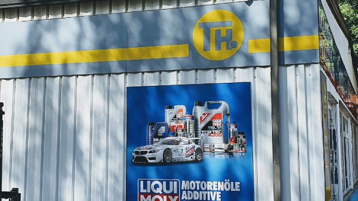 Thoma's Service Point