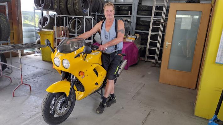 KFZ Freiberg // KFZ Werkstatt & Karosseriebau Freiberg // Autowerkstatt & Service // Transporter, Wohnwagen, PKW