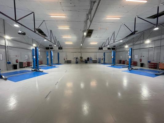 Kfz Werkstatt Service + Mietwerkstatt