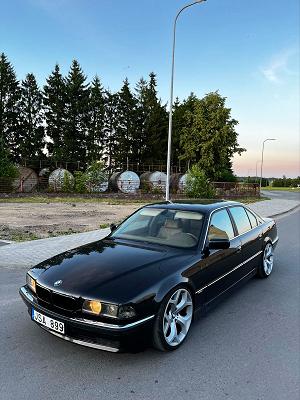 Bai Dent Crew Hagel-Dellentechniker