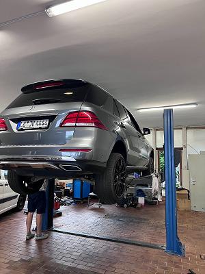 KFZ Rush Reifendienst und Autoservice GmbH