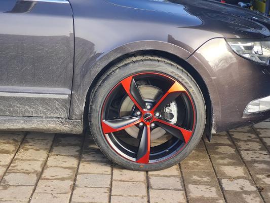 Reifen und Ersatzteile Kocher