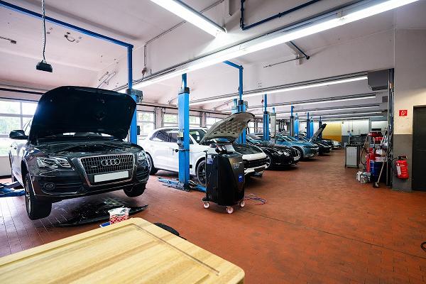 Kfz Service im Oberland