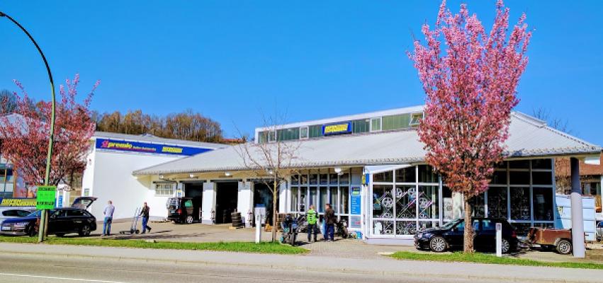 Premio Reifen + Autoservice Reifen Feneberg AG