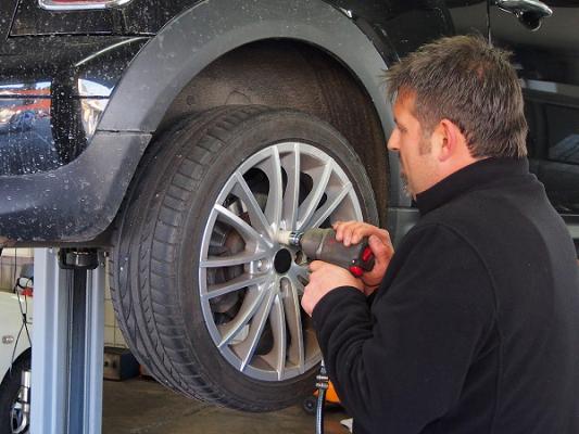 Waas KFZ Komplettservice