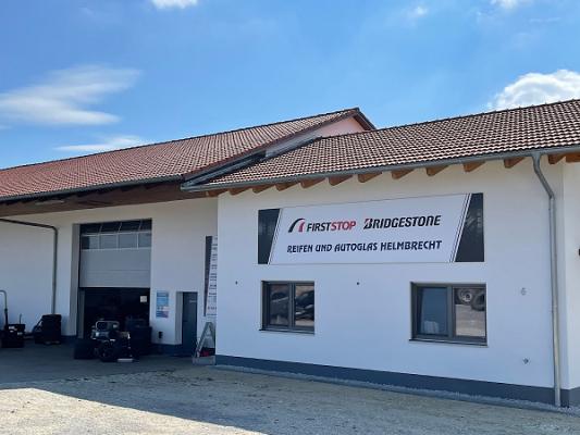 REIFEN UND AUTOGLAS HELMBRECHT