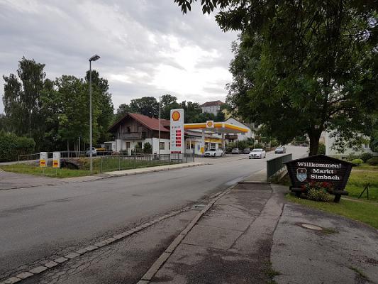 Tankstelle, Kfz.-Werkstatt