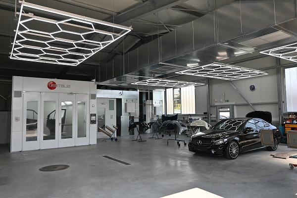 Schläger Kfz Lackiererei