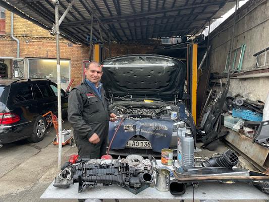 Narek Khachatryan - KFZ-Schweißdienst