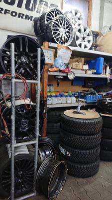 Manuela Kerscher Reifenhandel