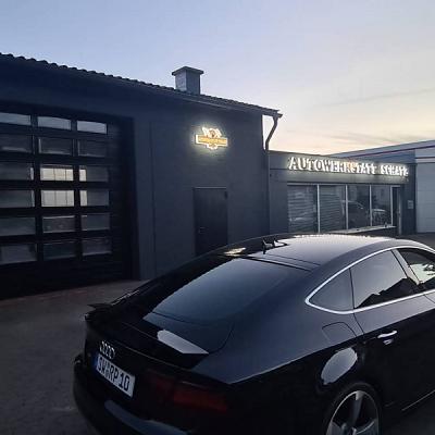 SCHATZ Autowerkstatt KFZ Meisterbetrieb Verbrenner | E-Autos - Direkt neben der Tankstelle