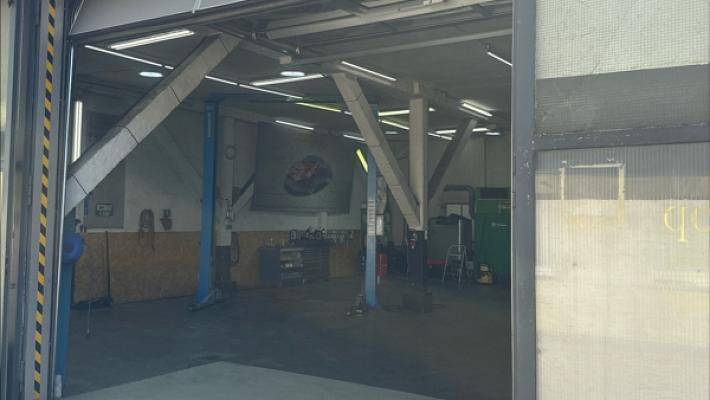 KFZ-Werkstatt/ Öl-Reifenservice