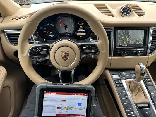 AutoSchmiede Böblingen - Die KFZ-Meisterwerkstatt