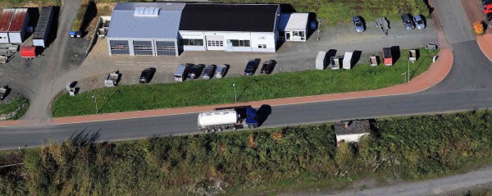 auto und anhänger (p2w GmbH & Co.KG)