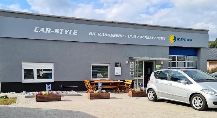 Car-Style Karosserie und Lack