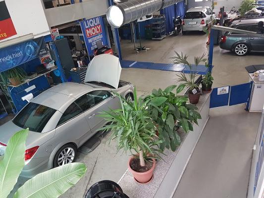 KFZ Service, Ralph Menning