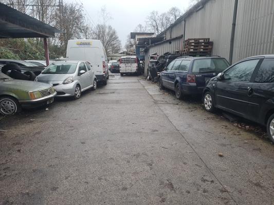 Auto Selbsthilfe Werkstatt "Amjad Alhomsi,,