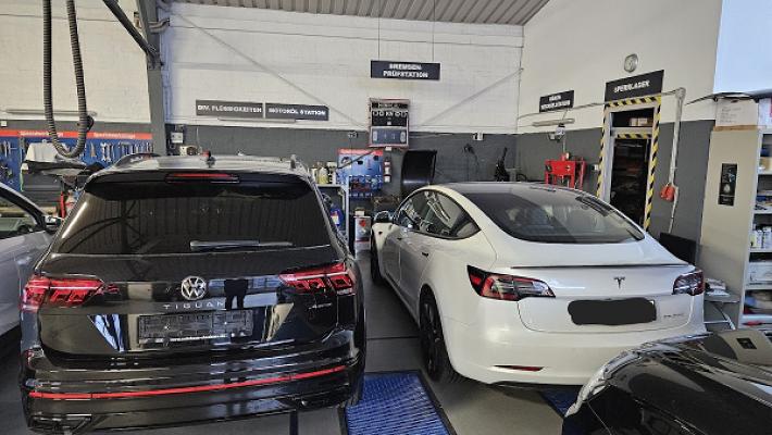 Auto Zentrum Großlohe GmbH / Autowerkstatt & Autovermietung Hamburg