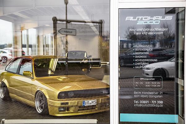 Autohaus 2000
