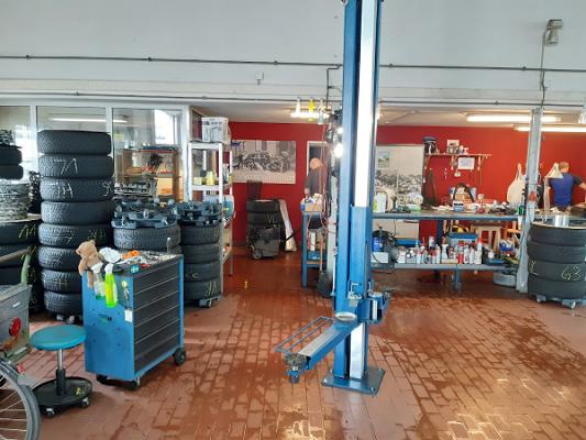 UDO GRABOWSKI ,Kfz-Meisterbetrieb Lüneburg