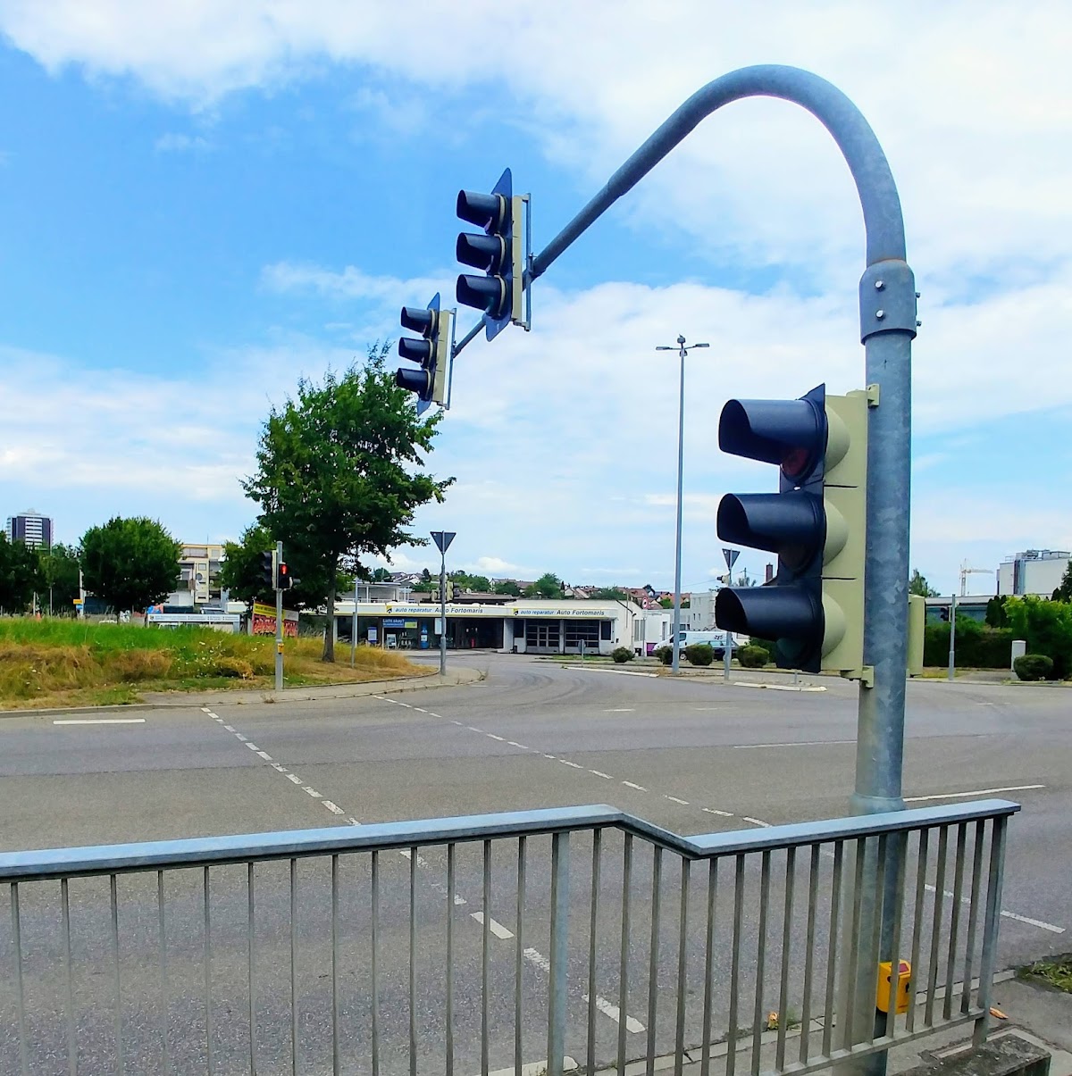 Auto Fortomaris GmbH
