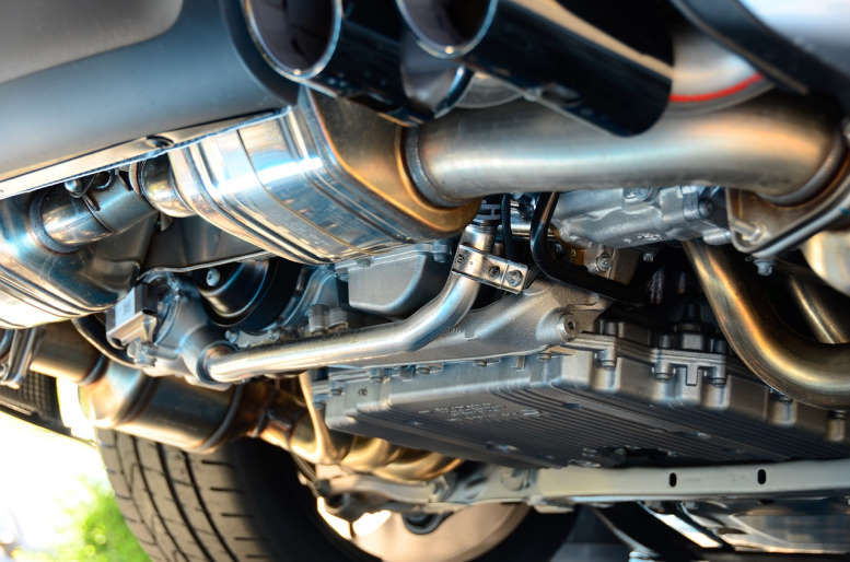 Autowerkstatt HEBEBÜHNE