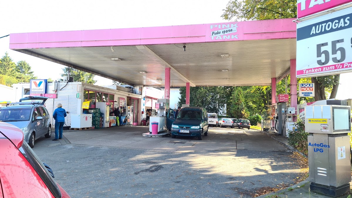 HMH Auto-Reparatur GmbH / Pink Tank