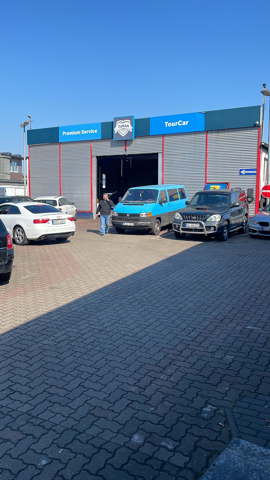 Auto Turan